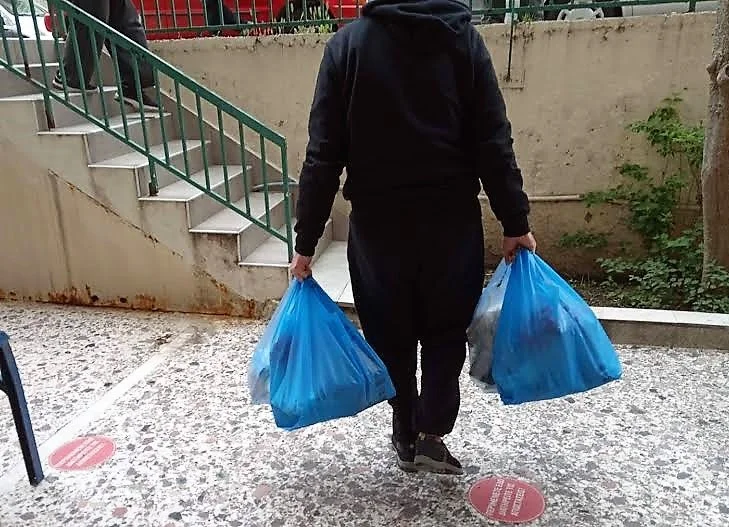 Βέροια. Δέματα αγάπης από τη Φιλόπτωχο