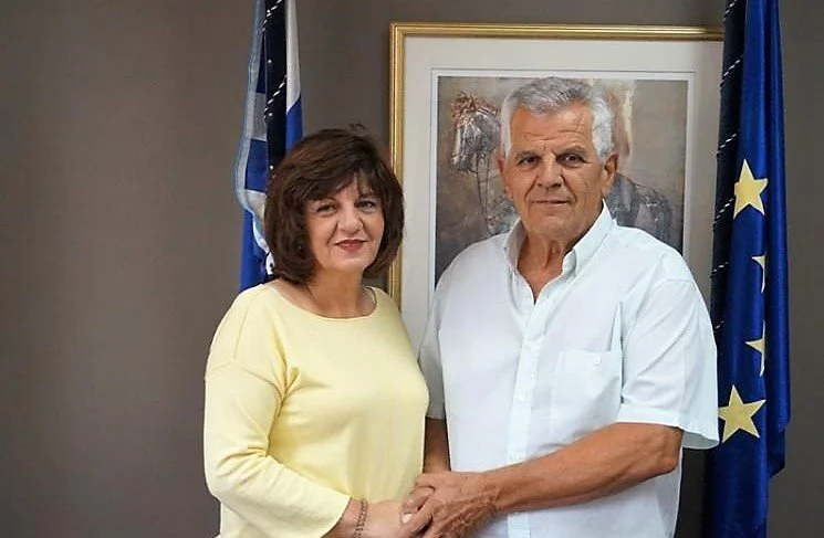 Εύσημα Αντώνη Σαμαρά σε Καρασαρλίδου για τη λειτουργία του αιμοδυναμικού