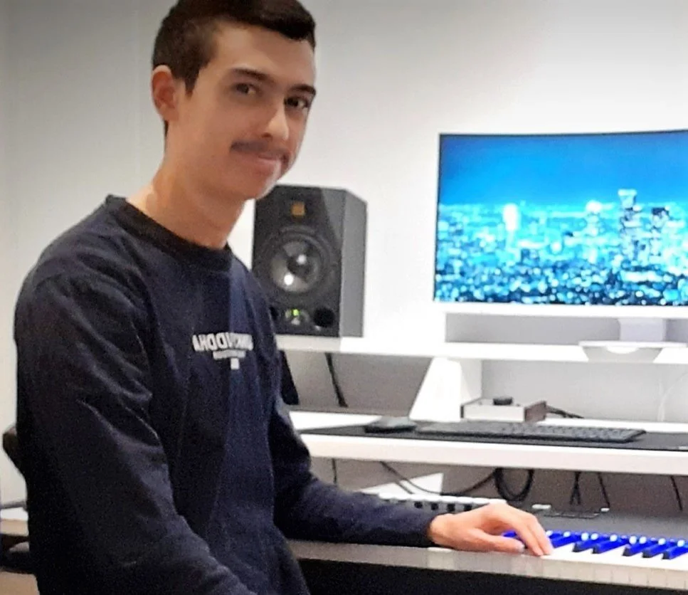 Γιάννης Μαντρατζής. Σπάνιο ταλέντο στην κινηματογραφική μουσική. Video