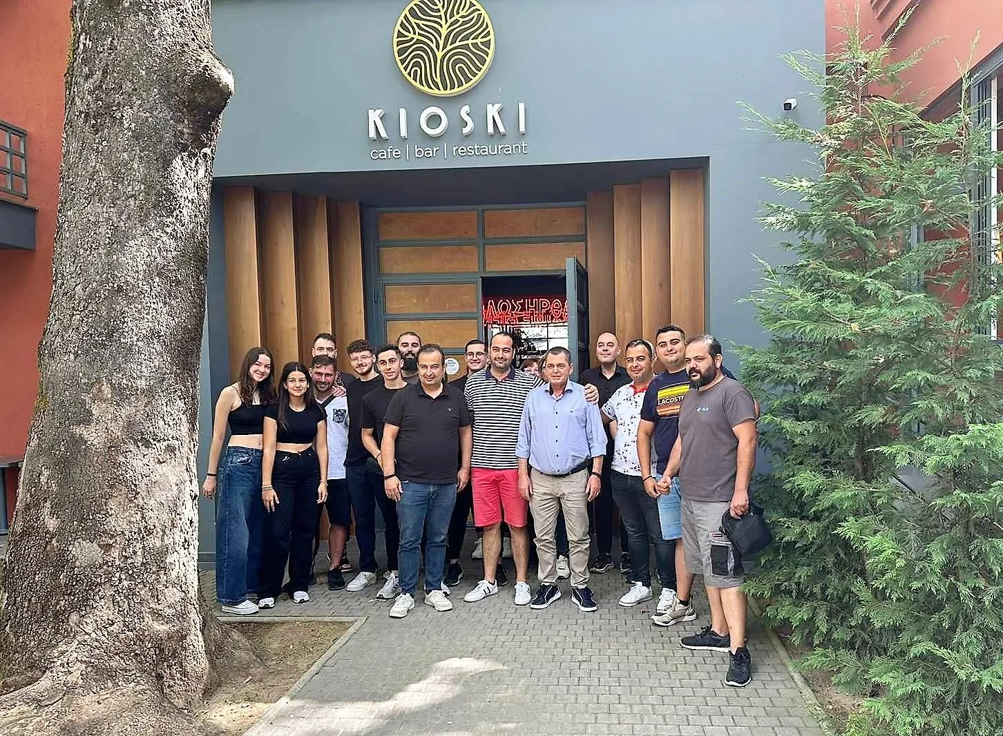 Το ‘Κιόσκι’ στηρίζει Κώστα Καλαϊτζίδη!