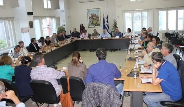 Αυτό είναι το νέο δημοτικό συμβούλιο Νάουσας