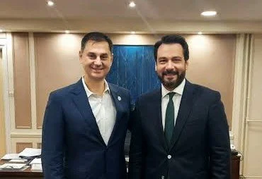 Ο Τάσος Μπαρτζώκας στον Θεοχάρη για τα POS στις λαϊκές