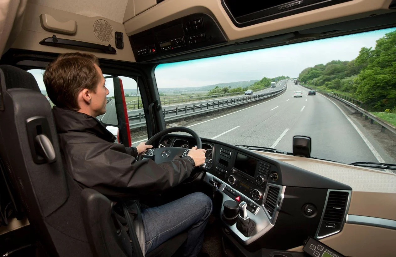 Βασίλης Κοτίδης: Δίμηνη παράταση στις άδειες των φορτηγών δημόσιας χρήσης