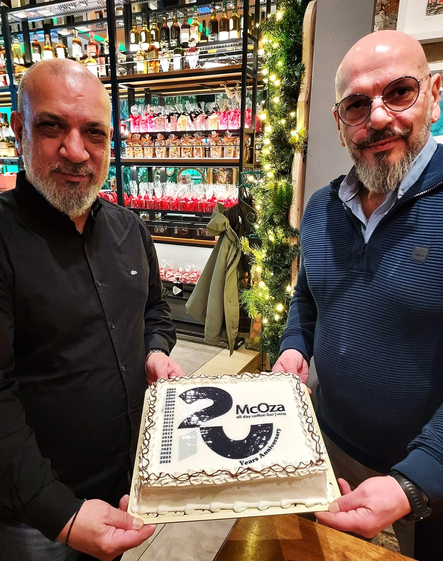 Γιόρτασαν τα 20 χρόνια του ‘McOza’!