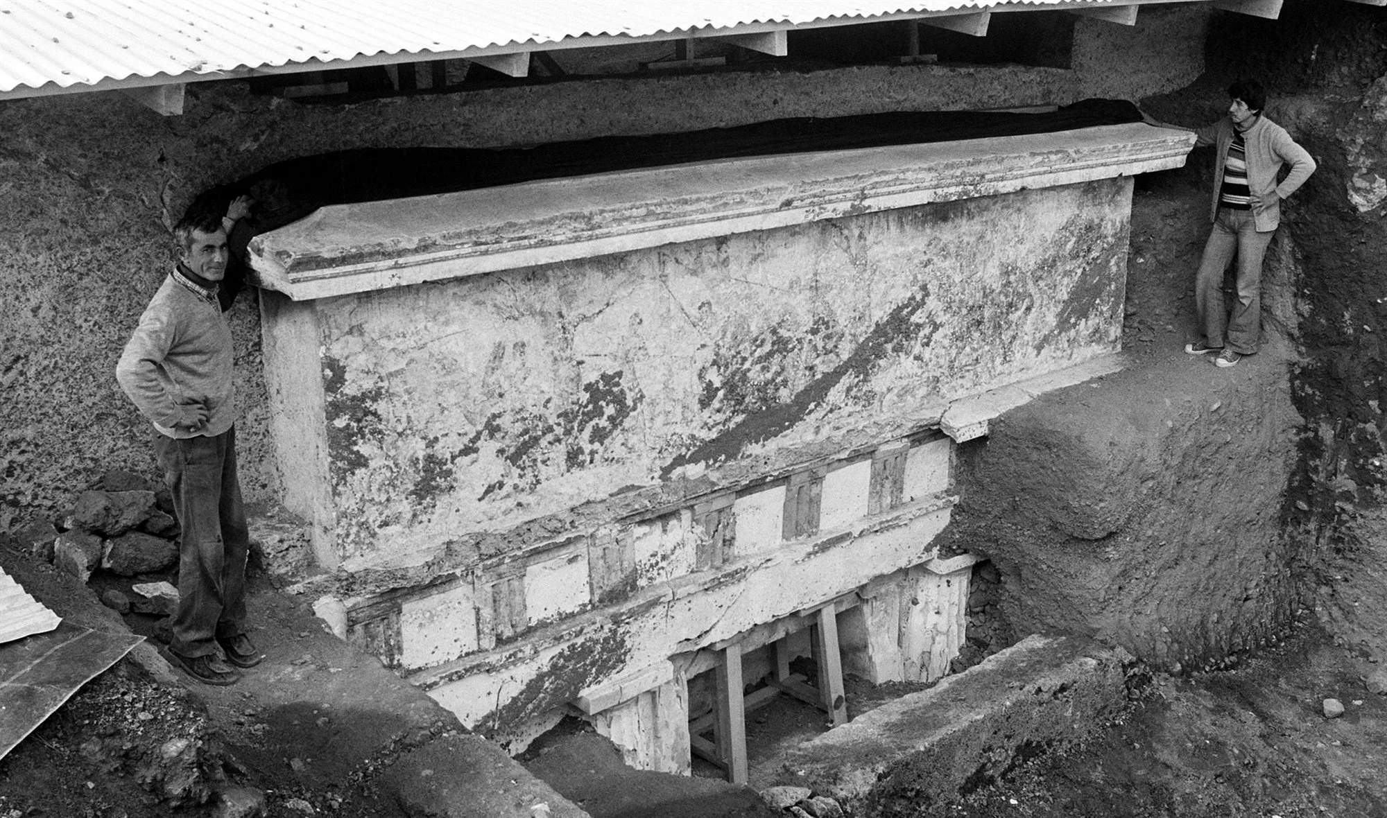 Αλήθειες και μύθοι για τους τάφους της Βεργίνας. Αντιδράσεις σε νέα δημοσίευση για τις ταυτότητες των νεκρών