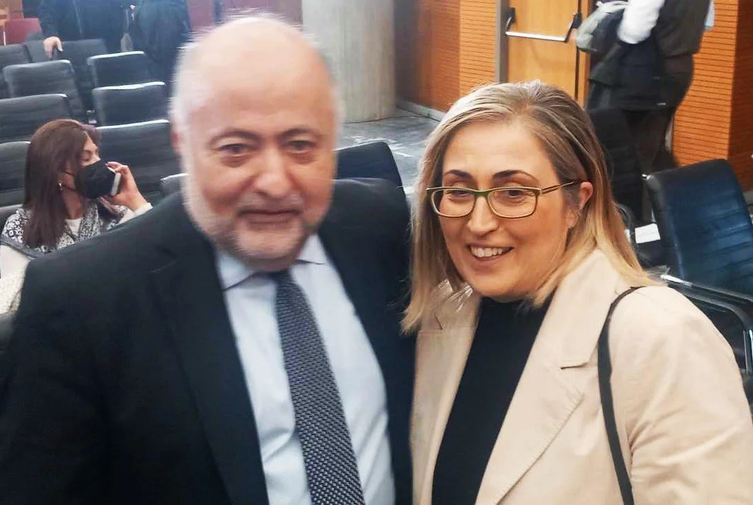 Στην παρουσίαση του βιβλίου του Δημήτρη Τσιόδρα η Στέλλα Αραμπατζή