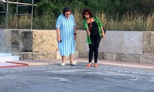 Μενδώνη: Θα βελτιωθεί ο δρόμος πρόσβασης προς το ανάκτορο των Αιγών