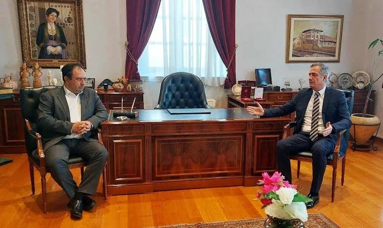 Έργα υποδομής και χρηματοδοτικά προγράμματα στην επίσκεψη Κωνσταντινίδη στον δήμαρχο