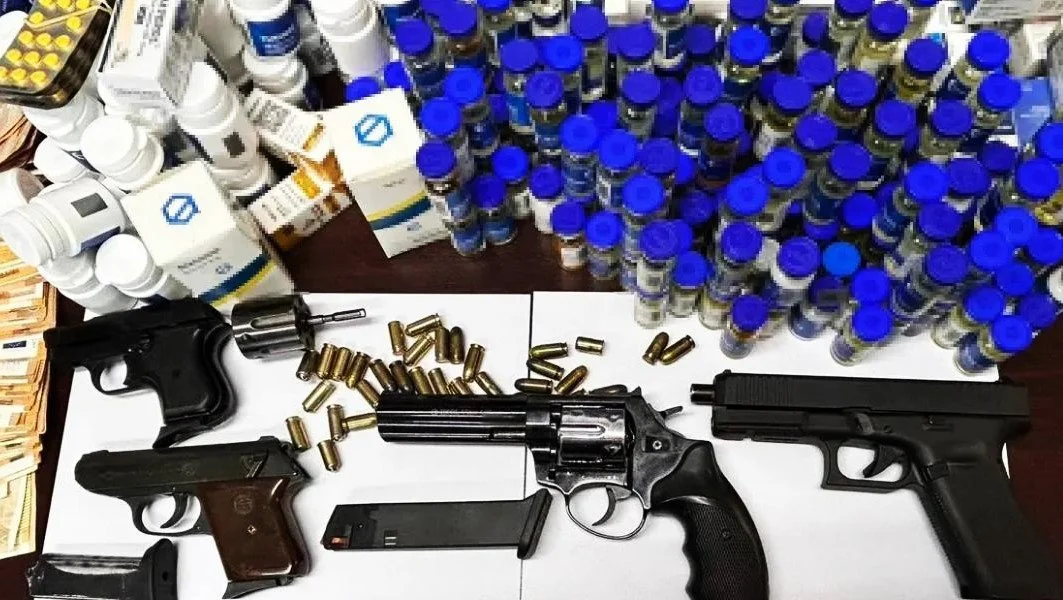 Εξαρθρώθηκε κύκλωμα διακίνησης αναβολικών και ναρκωτικών. Σύλληψη και στη Βέροια