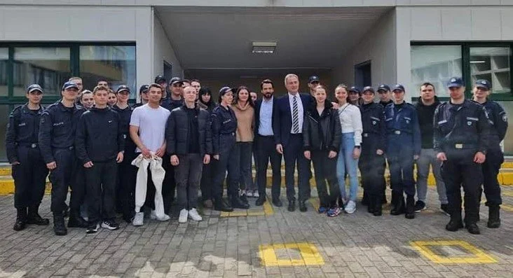 Δίπλα στον υφυπουργό Εσωτερικών ο Τάσος Μπαρτζώκας κατά την περιοδεία του στην Ημαθία