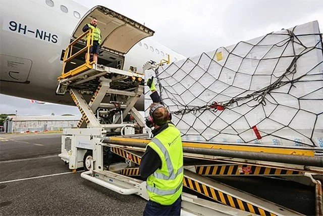 Υπουργείο Ανάπτυξης: Αναλόγως του επιχειρηματικού ενδιαφέροντος το cargo αεροδρόμιο στην Αλεξάνδρεια