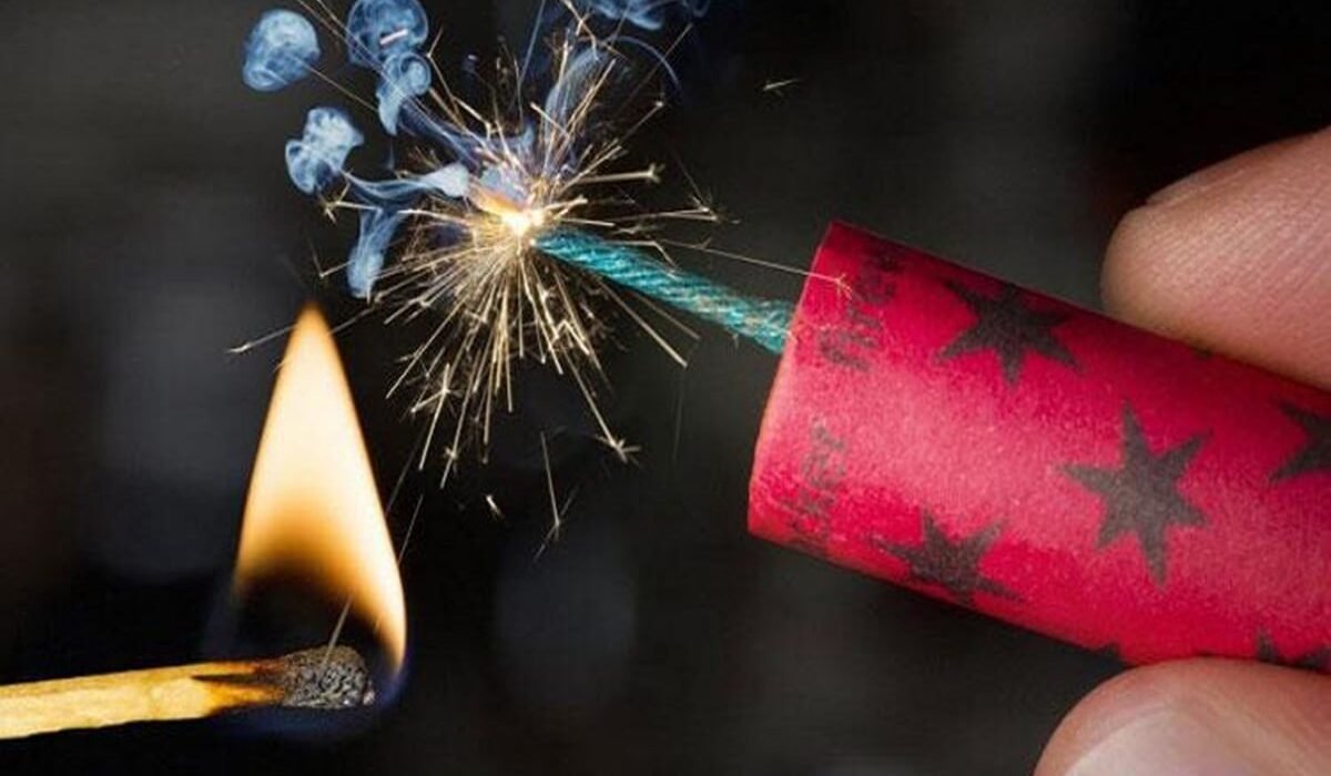 Αλεξάνδρεια. Σύλληψη ανήλικου με 100 κροτίδες και πυροτεχνήματα