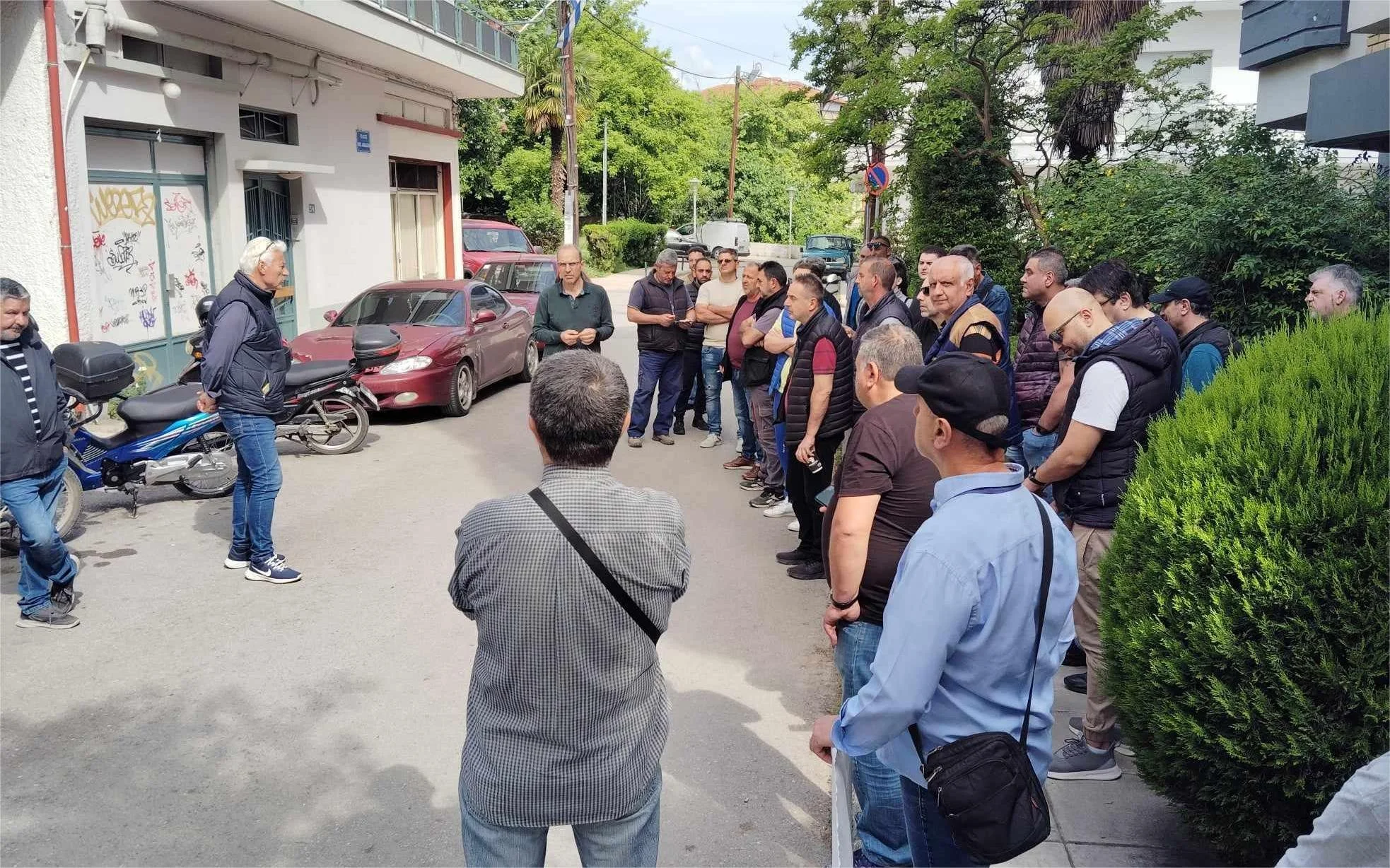‘Βαρβαρέσος’. Στον ΟΑΕΔ Νάουσας η πρώτη κινητοποίηση των απολυμένων