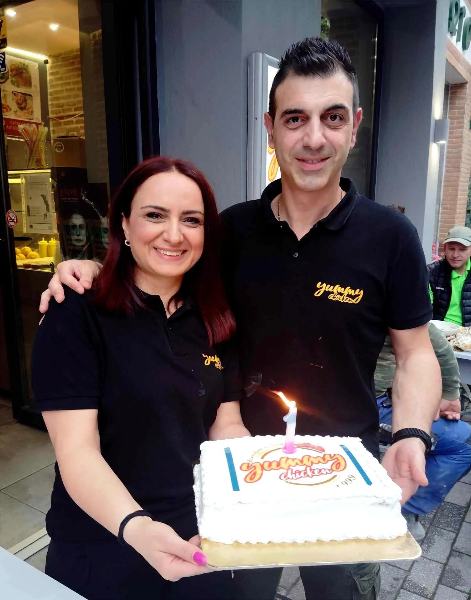 Έγινε ενός χρόνου το αγαπημένο ‘Yummy Chicken’!