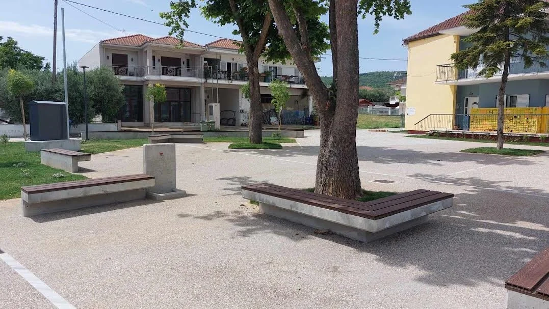 Άλλαξε όψη η πλατεία στην Πατρίδα