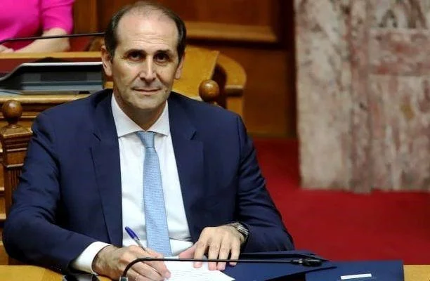 Βεσυρόπουλος: Την Κυριακή η επιλογή είναι η σταθερότητα και η ανάπτυξη
