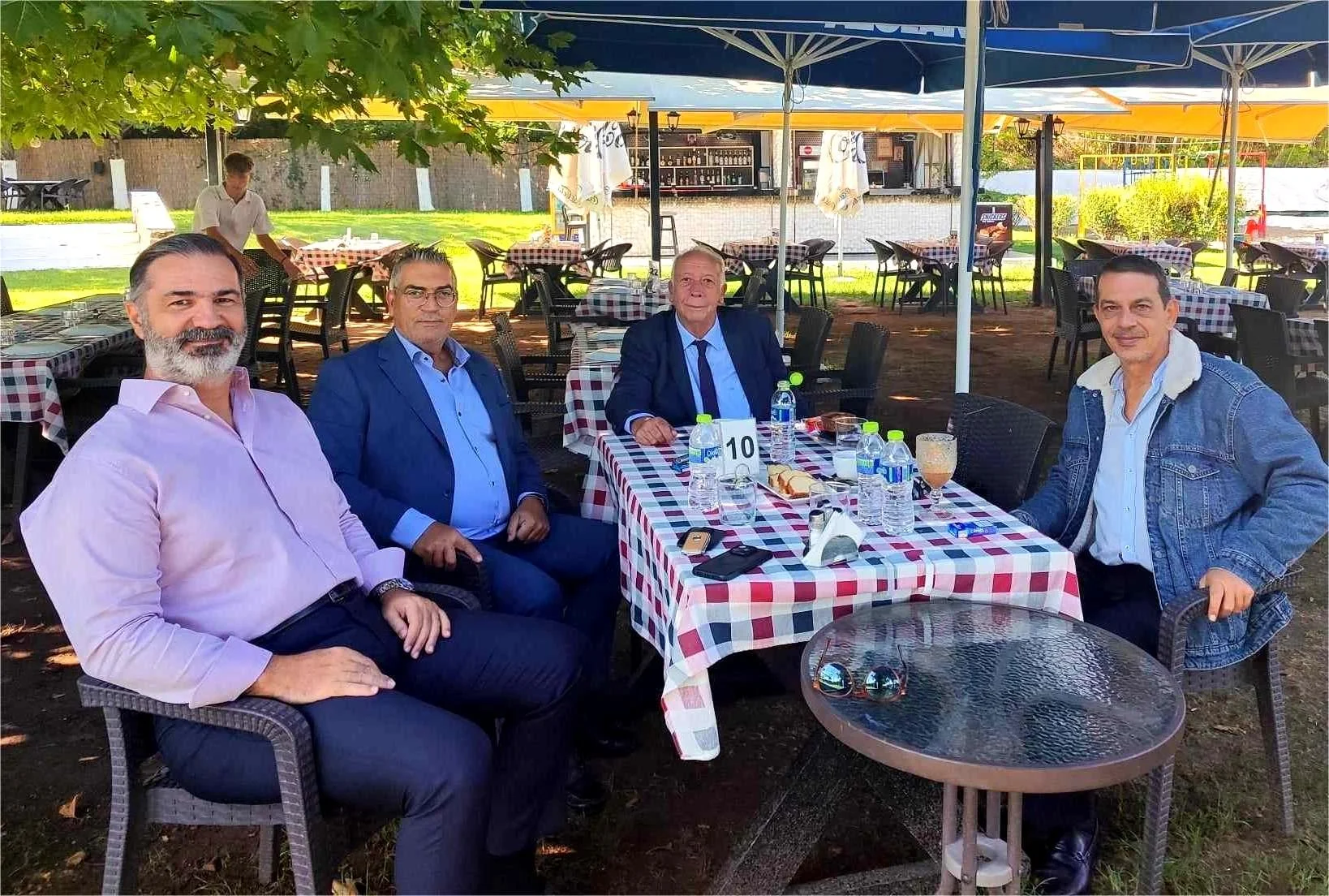 Ο πρόεδρος του νέου κόμματος με Εμμανουηλίδη στο ‘Άρωμα Πόλης’