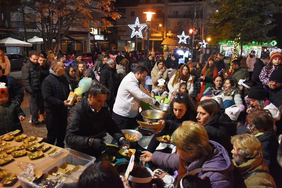 Νάουσα. Γιορτή για το άναμμα του χριστουγεννιάτικου δέντρου