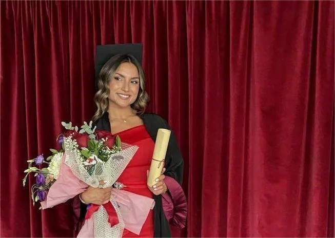 Πήρε το πτυχίο της Οδοντιατρικής του ΑΠΘ η Ηλιάνα!