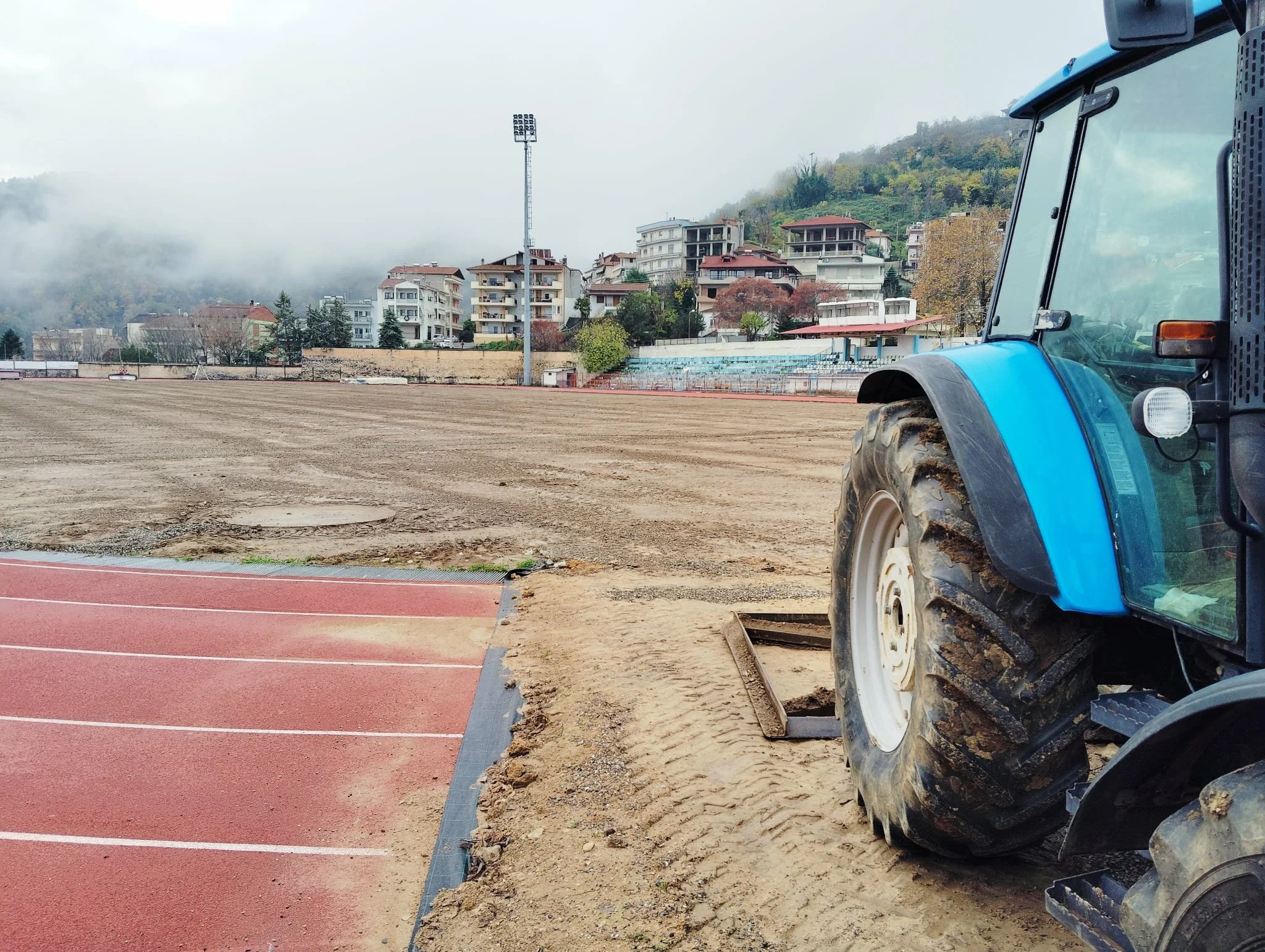 Νάουσα. Σε αναμονή του νέου χλοοτάπητα στο γήπεδο