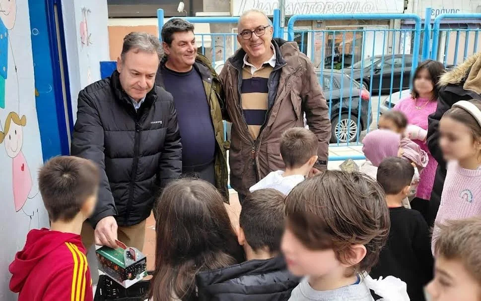 Βέροια. Διανομή μανταρινιών με το Χαμόγελο του Παιδιού