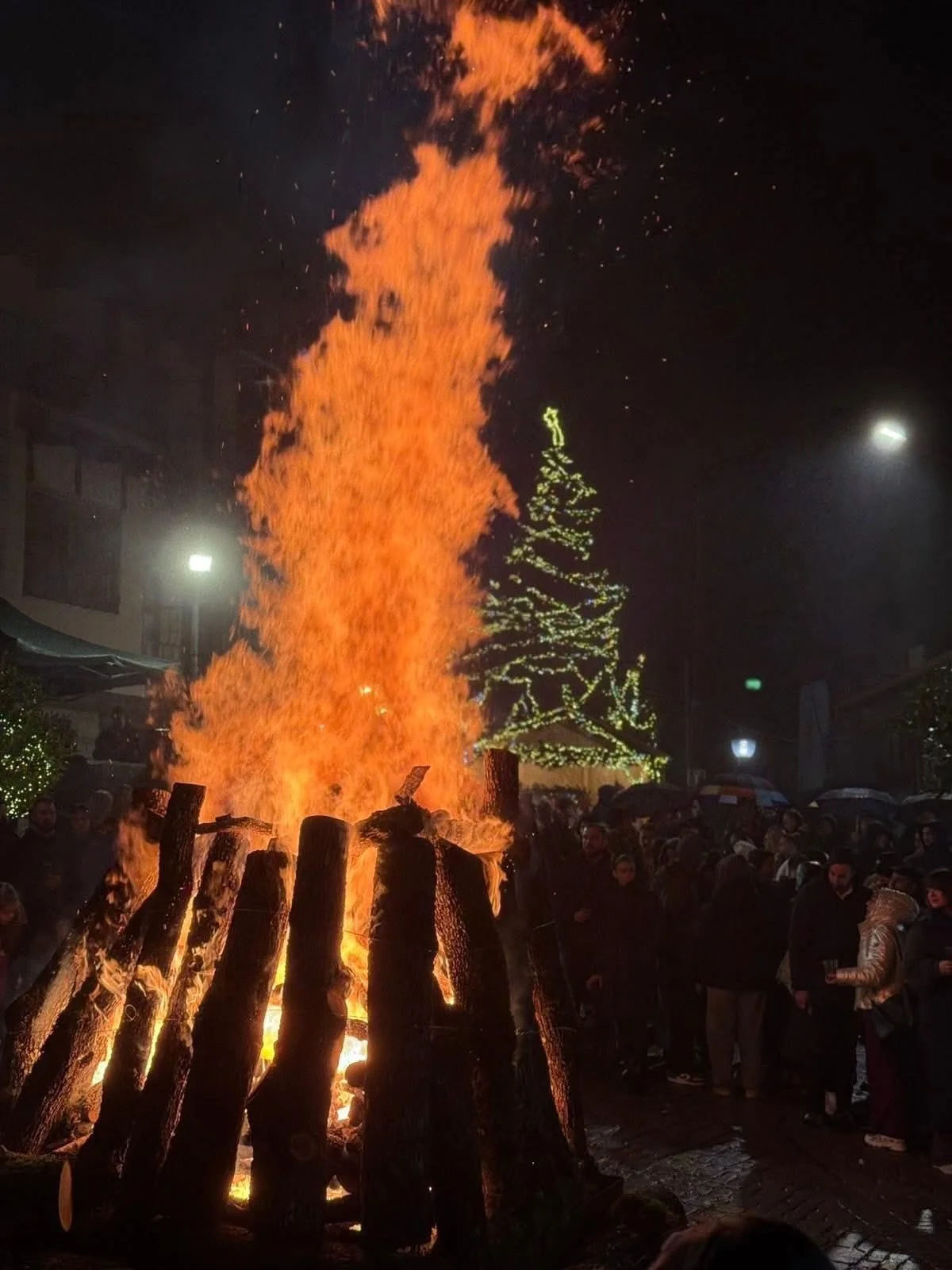 Καρτσιούνος στο Αρκουδοχώρι. Το φως που νικά το σκοτάδι!