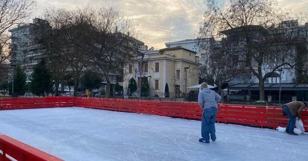 Βέροια. Σφραγίστηκε πριν καλά-καλά ανοίξει το παγοδρόμιο!