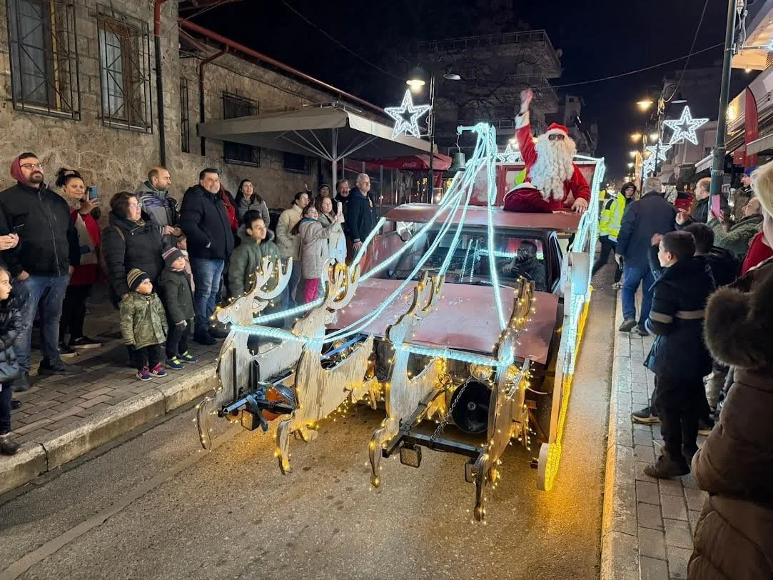 Ο Άγιος Βασίλης με έλκηθρο στο ‘DaElio’
