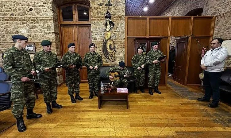 Κάλαντα Πρωτοχρονιάς στον δήμαρχο Βέροιας