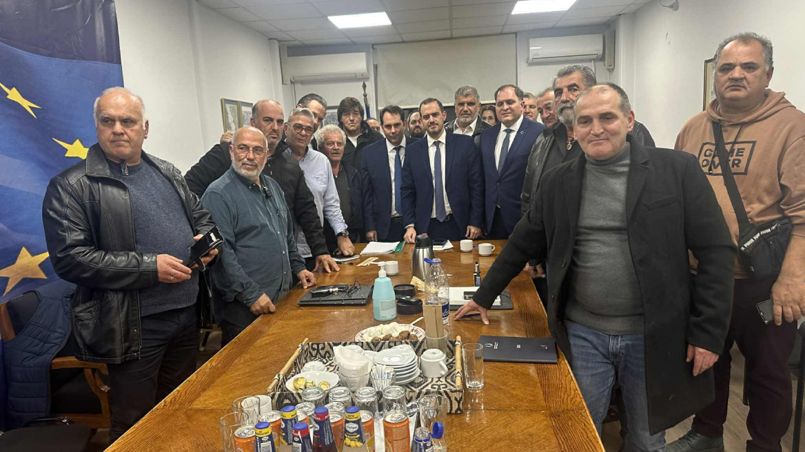 Λαϊκές αγορές. Αναστέλλονται οι κινητοποιήσεις, δεσμεύσεις από την κυβέρνηση για τα κύρια αιτήματα