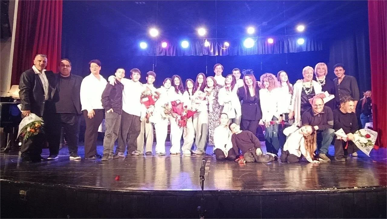 Ενθουσίασαν και συγκίνησαν οι ‘10 δόλιες μάνες’