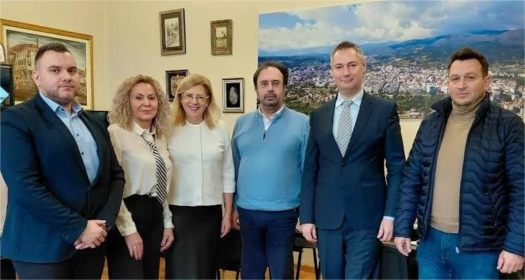 Βέροια. Με τη Ρουμάνα πρόξενο ο δήμαρχος