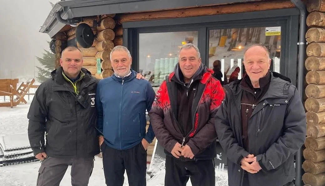 ΄Βουνά’ στο βουνό!