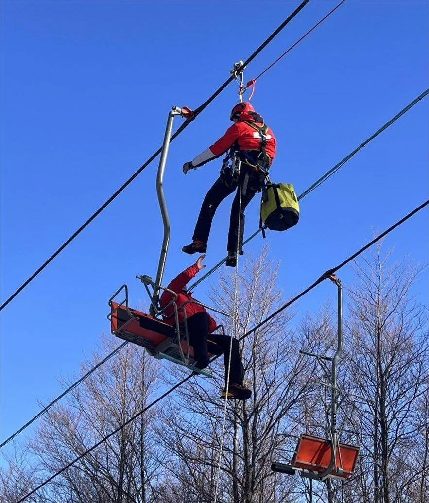 Άσκηση διάσωσης εγκλωβισμένου στα 3-5 Πηγάδια