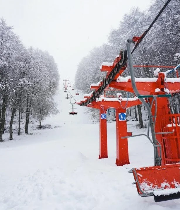 Φρέσκο χιόνι στα 3-5 Πηγάδια!