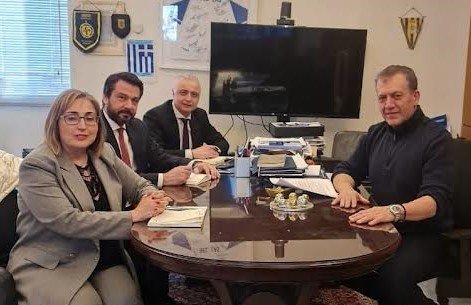 Στον Βρούτση για την τεχνητή χιόνωση στο Σέλι