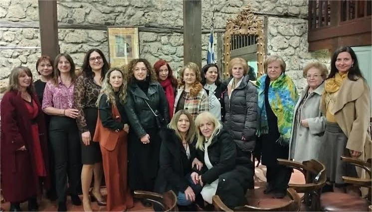 ‘Γυναικών Ψίθυρος’: Μια βραδιά αφιερωμένη στη δύναμη και τη φωνή των γυναικών