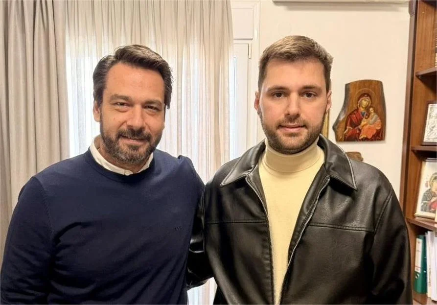 Ο Τάσος Μπαρτζώκας με τον νέο πρόεδρο της ΟΝΝΕΔ Ημαθίας, Γιώργο Γρηγοριάδη