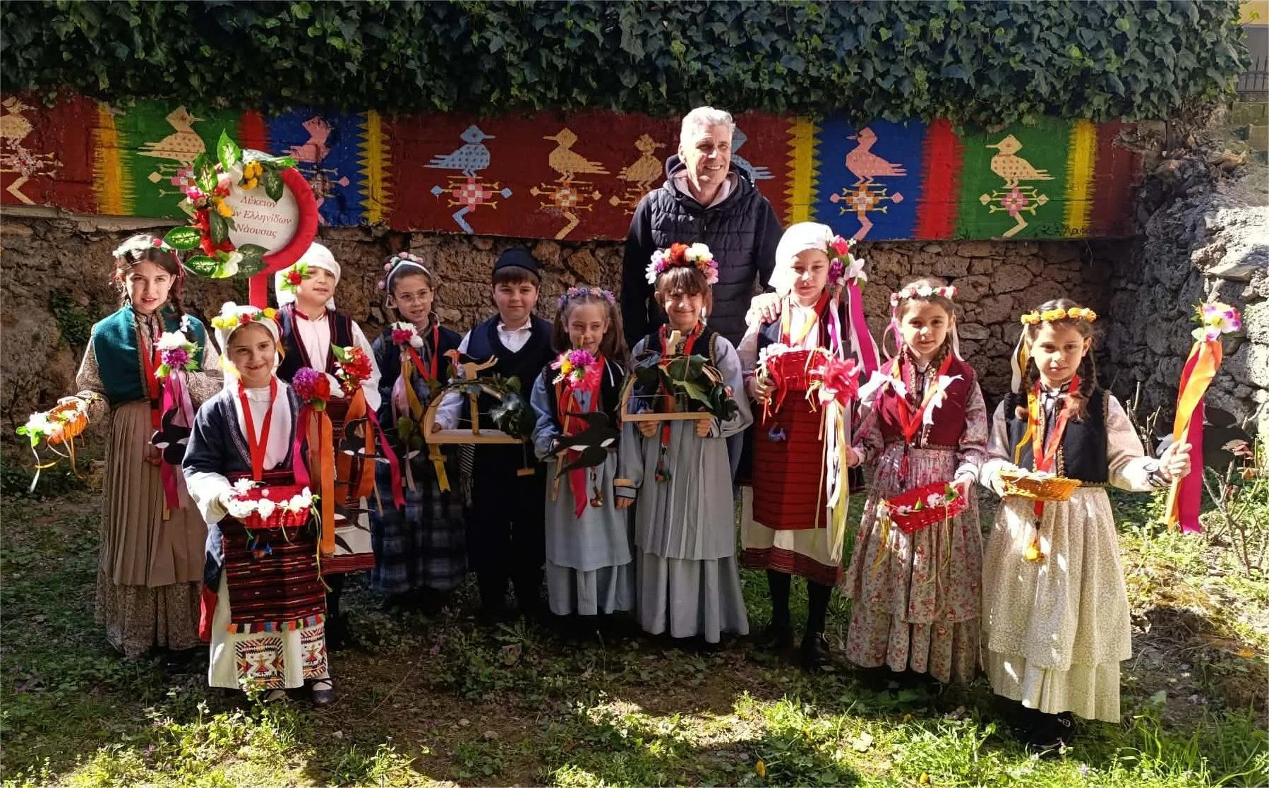 Νάουσα. ‘Χελιδονίσματα’ από το Λύκειο Ελληνίδων