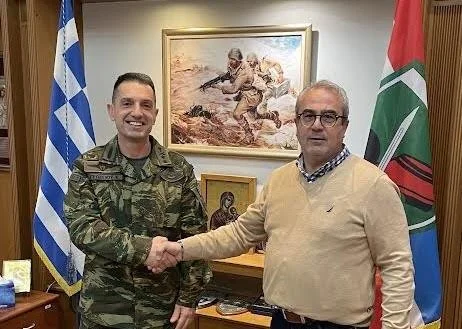 Συνεργασίες μεταξύ μεραρχίας και δομής αιτούντων άσυλο