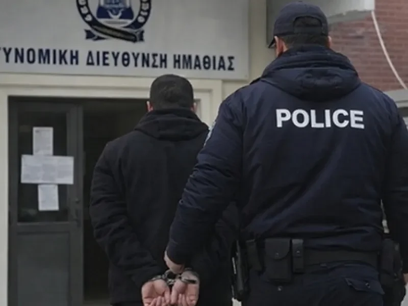 Βέροια. Για απόπειρα ανθρωποκτονίας διώκεται ο 20χρονος. Σε κρίσιμη κατάσταση η 24χρονη