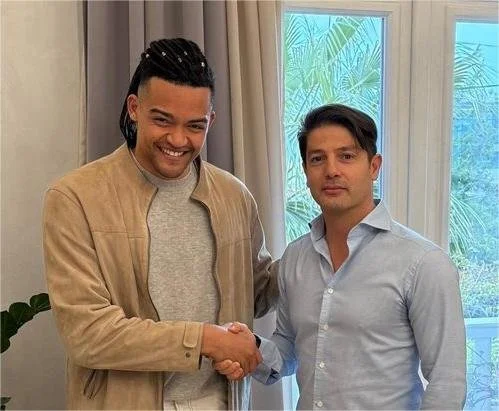 Ο ‘Μανόλο’ στο μετοχικό σχήμα της ‘Ελληνικά Οινοποιεία’!