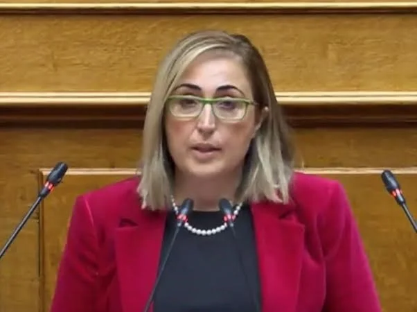 Στέλλα Αραμπατζή. Παρεμβάσεις για ένα κράτος πιο φιλικό στον πολίτη