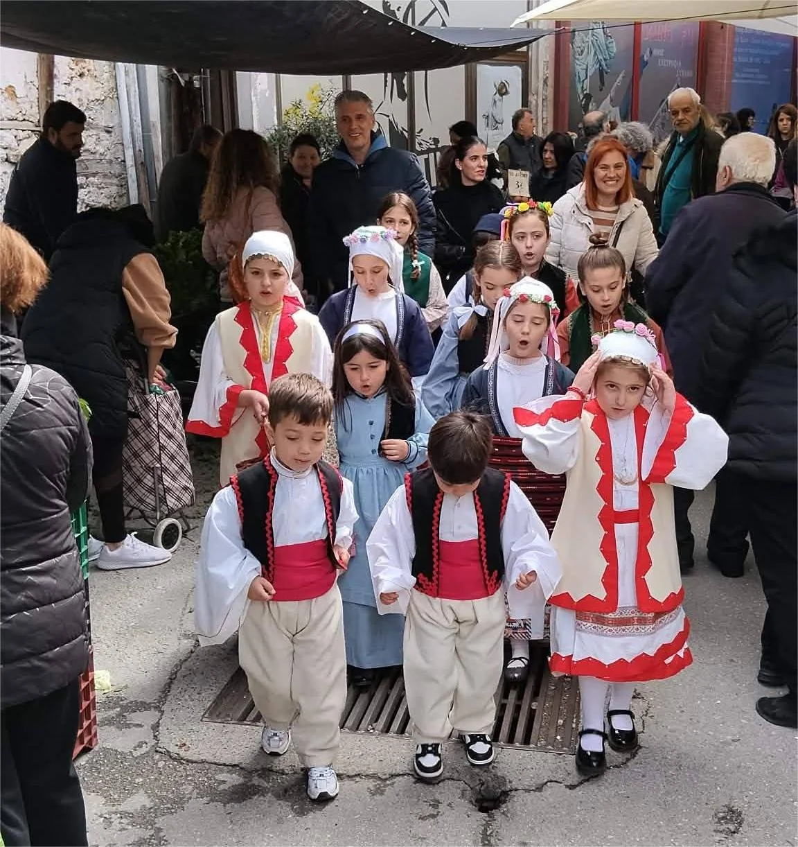 Λαζαρίνες από το Λύκειο Ελληνίδων Νάουσας