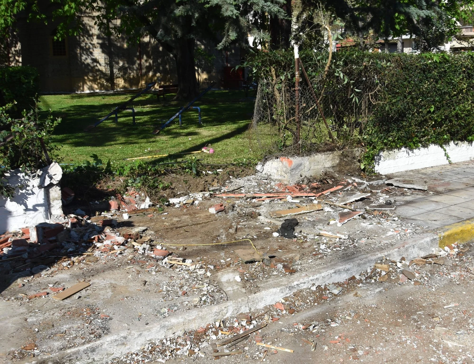 Νάουσα. Απομάκρυνση του περιπτέρου στο Λάππειο