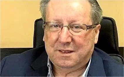 Πέθανε ο γιατρός Γιάννης Μουρτζίλας