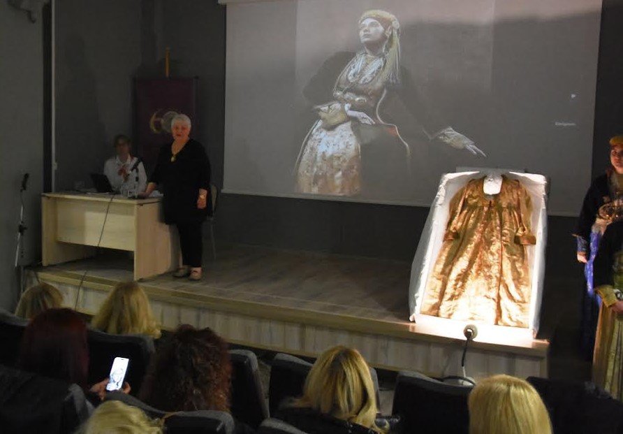 ΛΕΝ. Με μεγάλη επιτυχία η εκδήλωση ‘Όταν τα υφάσματα αφηγούνται…’