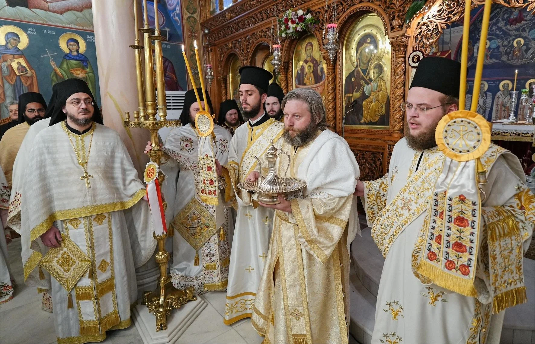 Χειροτονία διακόνου στη Μονή Δοβρά