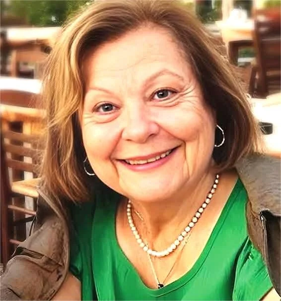 Τα πρώτα ποιήματα της Χάιδως Μπατσαρά