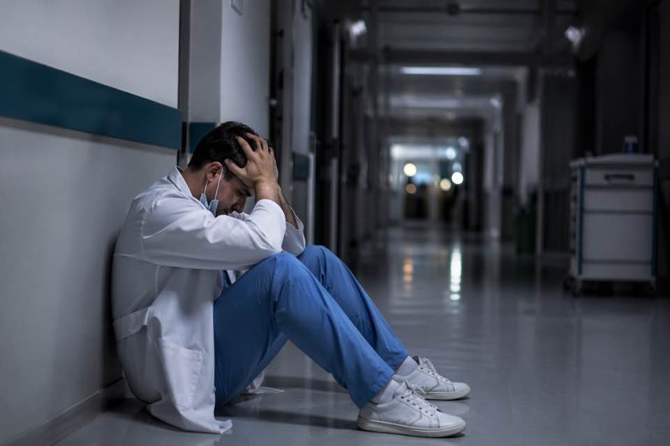 Η προστασία των ιατρών προϋπόθεση για την προστασία των ασθενών